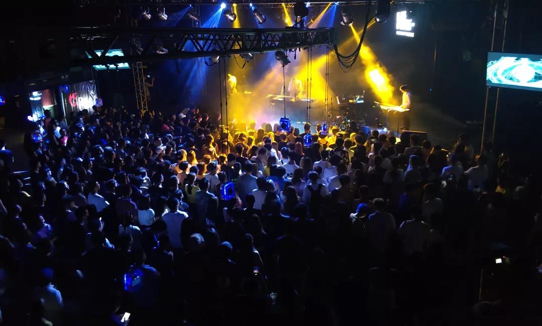 年轻就要Fun！米兰·(milan)官方网站体育
在这个夏天酷炫开Show