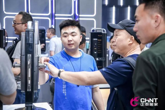 第十届门博会：米兰·(milan)官方网站体育智能锁引领“智·简生活”风向潮